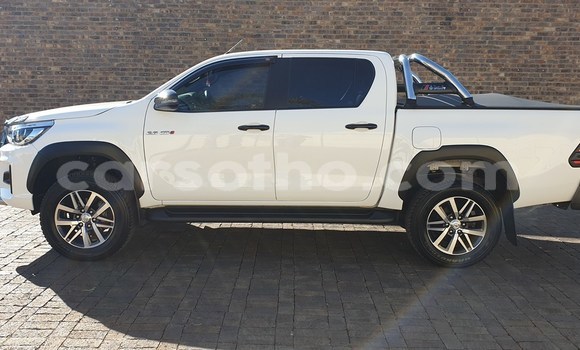 اشتري مستعمل Toyota Hilux White سيارة في Maseru في Maseru اشتري مستعمل Toyota Hilux White سيارة في Maseru في Maseru