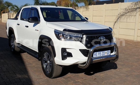 اشتري مستعمل Toyota Hilux White سيارة في Maseru في Maseru اشتري مستعمل Toyota Hilux White سيارة في Maseru في Maseru
