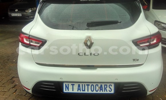 Buy Used Renault Clio White Car in Maseru in Maseru Buy Used Renault Clio White Car in Maseru in Maseru