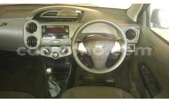 Acheter Occasion Voiture Toyota Corolla Gris à Mokhotlong, Berea Acheter Occasion Voiture Toyota Corolla Gris à Mokhotlong, Berea