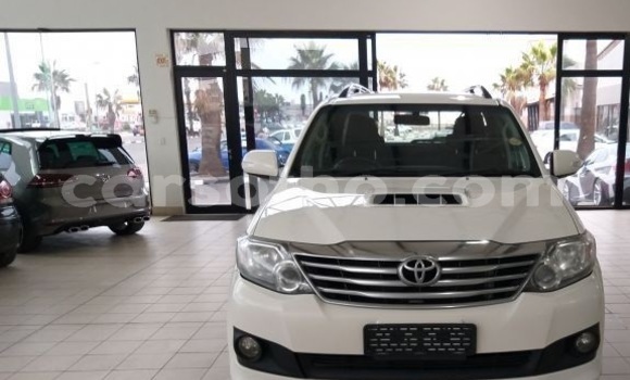 Buy Used Toyota Fortuner White Car in Maseru in Maseru Buy Used Toyota Fortuner White Car in Maseru in Maseru