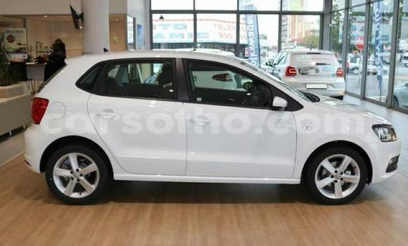 اشتري مستعمل Volkswagen Polo White سيارة في Maseru في Maseru اشتري مستعمل Volkswagen Polo White سيارة في Maseru في Maseru