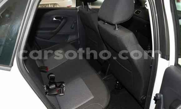 اشتري مستعمل Volkswagen Polo White سيارة في Maseru في Maseru اشتري مستعمل Volkswagen Polo White سيارة في Maseru في Maseru