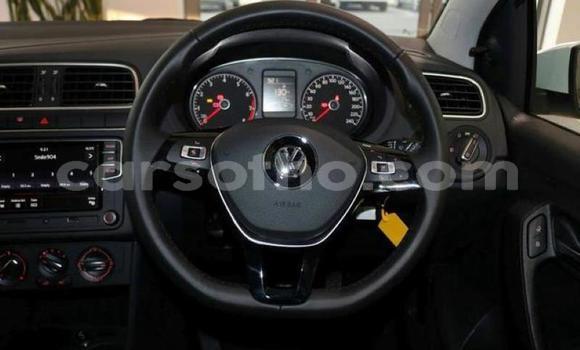 اشتري مستعمل Volkswagen Polo White سيارة في Maseru في Maseru اشتري مستعمل Volkswagen Polo White سيارة في Maseru في Maseru