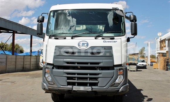 Sayi Na hannu Nissan UD White Babbar mota in Maseru a Maseru