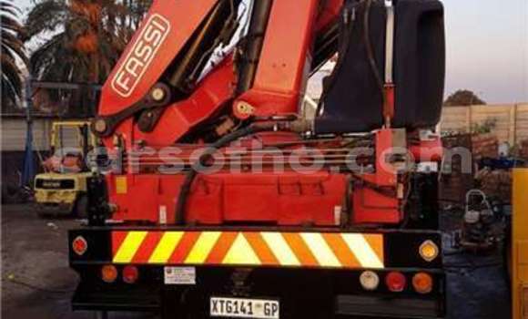 اشتري مستعمل Nissan UD White شاحنة في Maputsoe في Leribe اشتري مستعمل Nissan UD White شاحنة في Maputsoe في Leribe