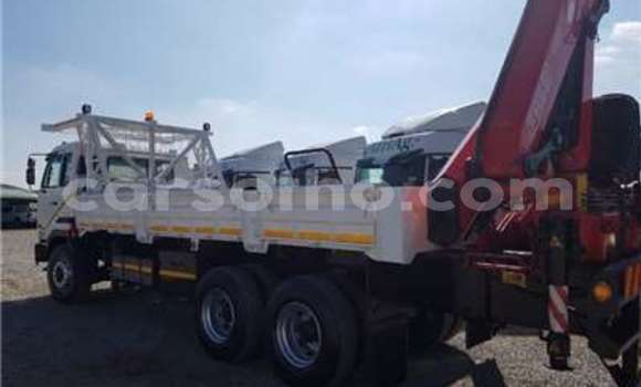اشتري مستعمل Nissan UD White شاحنة في Maputsoe في Leribe اشتري مستعمل Nissan UD White شاحنة في Maputsoe في Leribe