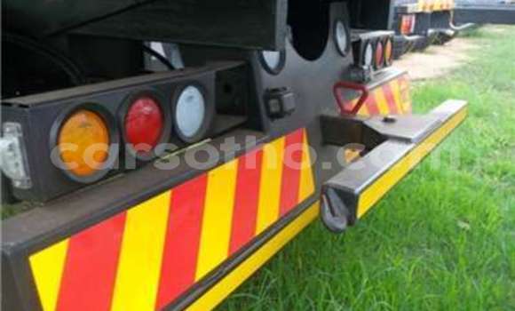 اشتري مستعمل Isuzu FVZ White شاحنة في Maputsoe في Leribe اشتري مستعمل Isuzu FVZ White شاحنة في Maputsoe في Leribe