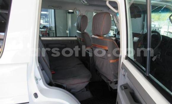 Sayi Na hannu Toyota Land Cruiser Beige Mota in Maputsoa a Leribe Sayi Na hannu Toyota Land Cruiser Beige Mota in Maputsoa a Leribe