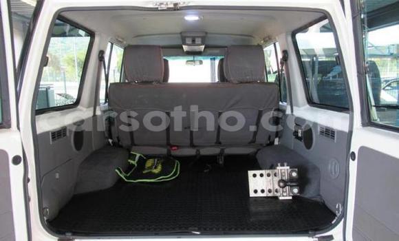Sayi Na hannu Toyota Land Cruiser Beige Mota in Maputsoa a Leribe Sayi Na hannu Toyota Land Cruiser Beige Mota in Maputsoa a Leribe
