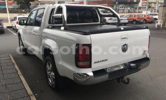 Sayi Na hannu Volkswagen Amarok White Mota in Maseru a Maseru Sayi Na hannu Volkswagen Amarok White Mota in Maseru a Maseru