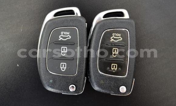 Sayi Na hannu Hyundai i10 Blue Mota in Maseru a Maseru Sayi Na hannu Hyundai i10 Blue Mota in Maseru a Maseru