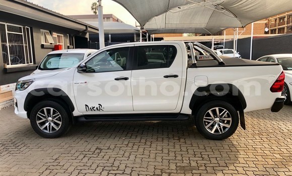 اشتري مستعمل Toyota Hilux White سيارة في Mokhotlong في Berea اشتري مستعمل Toyota Hilux White سيارة في Mokhotlong في Berea