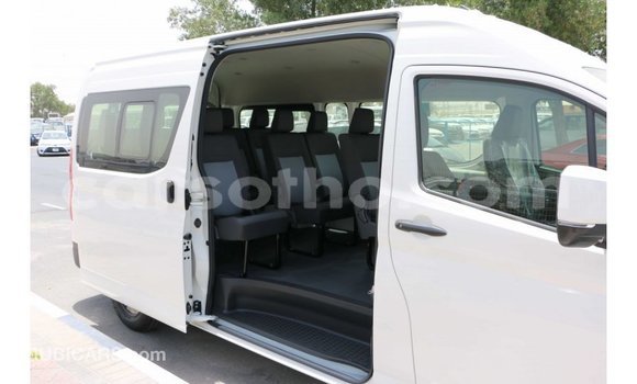Acheter Import Voiture Toyota Hiace Blanc à Import - Dubai, Maseru Acheter Import Voiture Toyota Hiace Blanc à Import - Dubai, Maseru