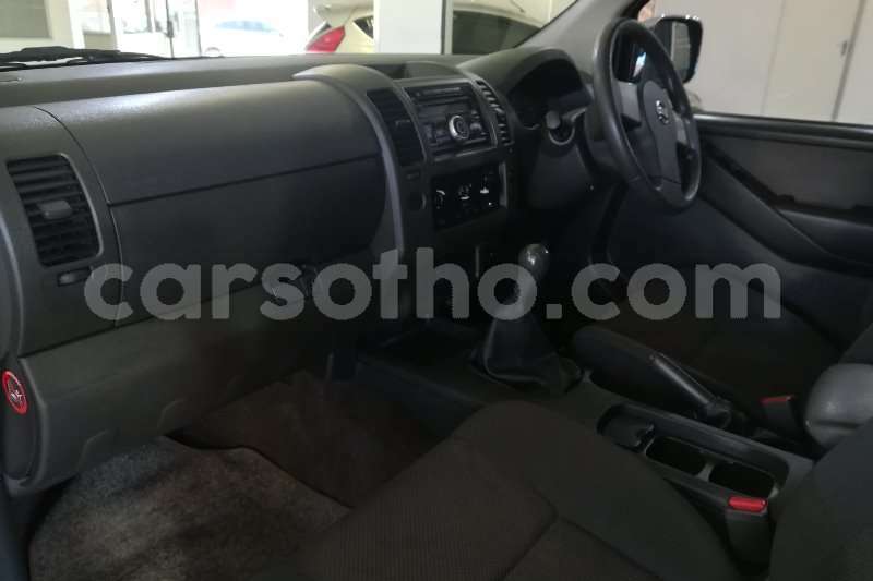 Big with watermark nissan navara 2 5dci 2013 id 62793500 type main