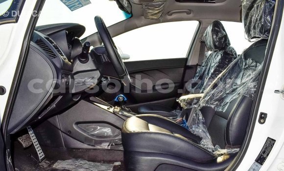 Sayi Imported Kia Cerato White Mota in Import - Dubai a Maseru Sayi Imported Kia Cerato White Mota in Import - Dubai a Maseru