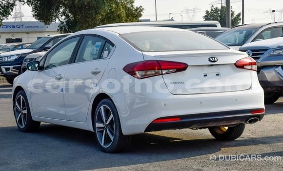 Sayi Imported Kia Cerato White Mota in Import - Dubai a Maseru Sayi Imported Kia Cerato White Mota in Import - Dubai a Maseru