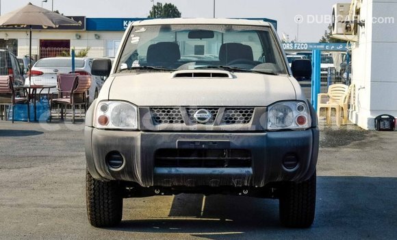Acheter Import Voiture Nissan NP 300 Blanc à Import - Dubai, Maseru Acheter Import Voiture Nissan NP 300 Blanc à Import - Dubai, Maseru