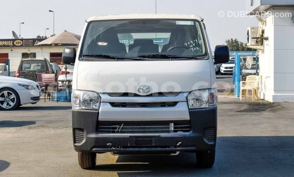Acheter Import Voiture Toyota Hiace Blanc à Import - Dubai, Maseru Acheter Import Voiture Toyota Hiace Blanc à Import - Dubai, Maseru