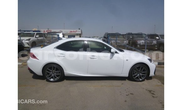 Sayi Imported Lexus IS White Mota in Import - Dubai a Maseru Sayi Imported Lexus IS White Mota in Import - Dubai a Maseru