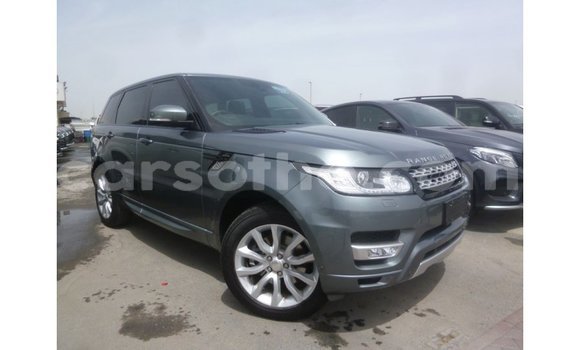 Sayi Imported Land Rover Range Rover Green Mota in Import - Dubai a Maseru Sayi Imported Land Rover Range Rover Green Mota in Import - Dubai a Maseru