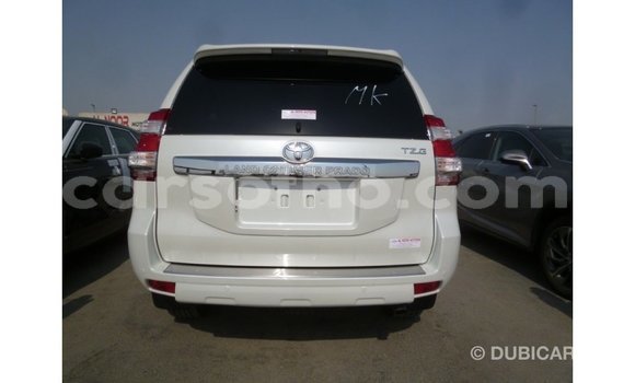 Sayi Imported Toyota Prado White Mota in Import - Dubai a Maseru Sayi Imported Toyota Prado White Mota in Import - Dubai a Maseru