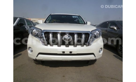 Sayi Imported Toyota Prado White Mota in Import - Dubai a Maseru Sayi Imported Toyota Prado White Mota in Import - Dubai a Maseru