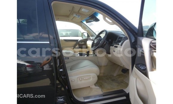 Sayi Imported Lexus LX Black Mota in Import - Dubai a Maseru Sayi Imported Lexus LX Black Mota in Import - Dubai a Maseru