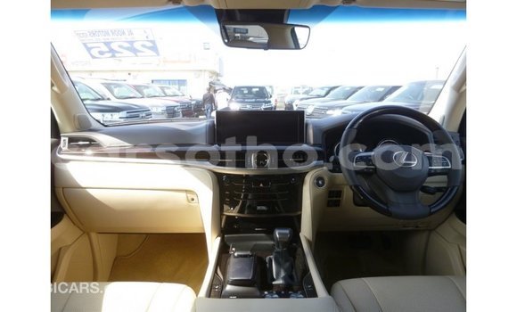 Sayi Imported Lexus LX Black Mota in Import - Dubai a Maseru Sayi Imported Lexus LX Black Mota in Import - Dubai a Maseru