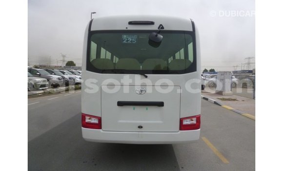 اشتري Imported Toyota Coaster White سيارة في Import - Dubai في Maseru اشتري Imported Toyota Coaster White سيارة في Import - Dubai في Maseru