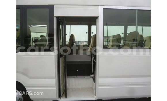 اشتري Imported Toyota Coaster White سيارة في Import - Dubai في Maseru اشتري Imported Toyota Coaster White سيارة في Import - Dubai في Maseru