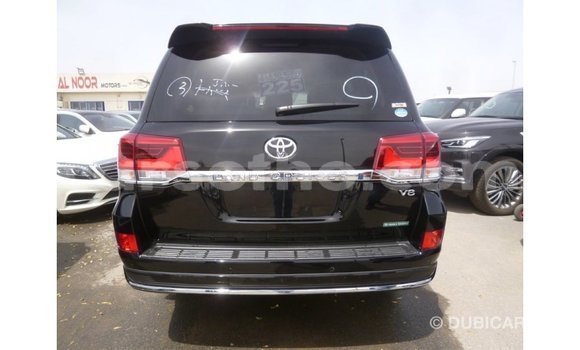 Sayi Imported Toyota Land Cruiser Black Mota in Import - Dubai a Maseru Sayi Imported Toyota Land Cruiser Black Mota in Import - Dubai a Maseru