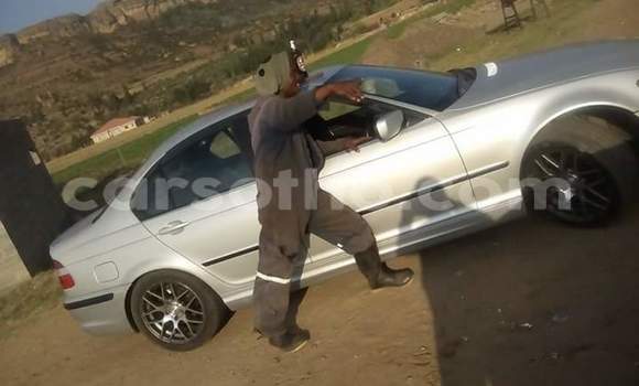 Buy Used BMW 3-Series Silver Car in Maseru in Maseru Buy Used BMW 3-Series Silver Car in Maseru in Maseru