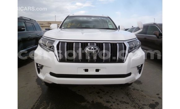 Sayi Imported Toyota Prado White Mota in Import - Dubai a Maseru Sayi Imported Toyota Prado White Mota in Import - Dubai a Maseru