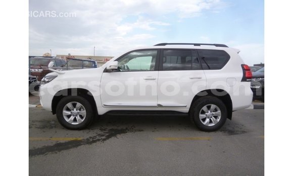 Sayi Imported Toyota Prado White Mota in Import - Dubai a Maseru Sayi Imported Toyota Prado White Mota in Import - Dubai a Maseru