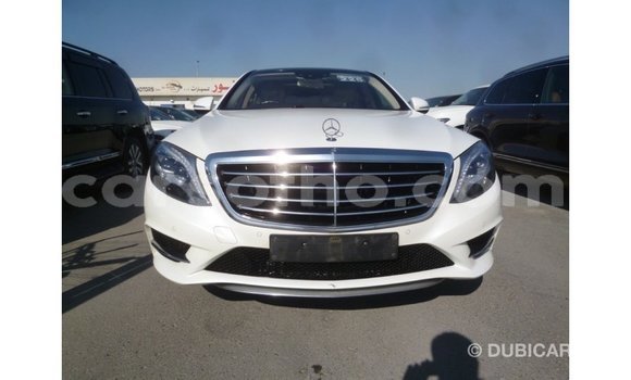 اشتري Imported Mercedes-Benz 190 White سيارة في Import - Dubai في Maseru اشتري Imported Mercedes-Benz 190 White سيارة في Import - Dubai في Maseru