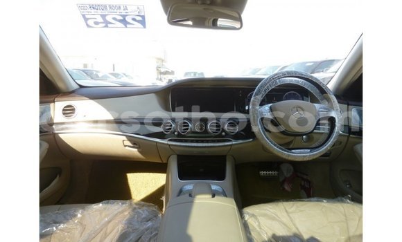 اشتري Imported Mercedes-Benz 190 White سيارة في Import - Dubai في Maseru اشتري Imported Mercedes-Benz 190 White سيارة في Import - Dubai في Maseru