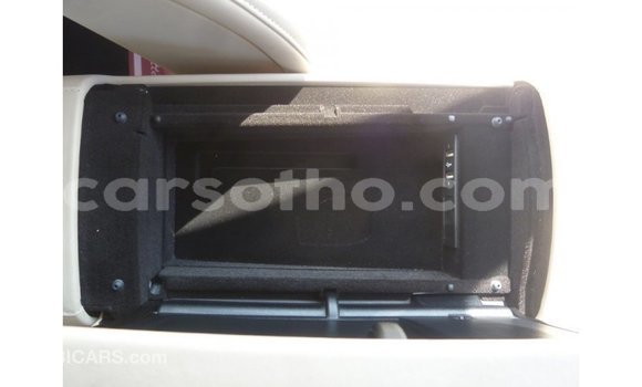 اشتري Imported Mercedes-Benz 190 Blue سيارة في Import - Dubai في Maseru اشتري Imported Mercedes-Benz 190 Blue سيارة في Import - Dubai في Maseru