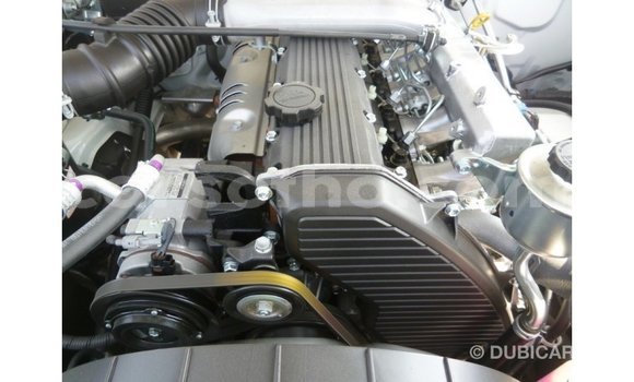 Acheter Import Voiture Toyota Land Cruiser Blanc à Import - Dubai, Maseru Acheter Import Voiture Toyota Land Cruiser Blanc à Import - Dubai, Maseru