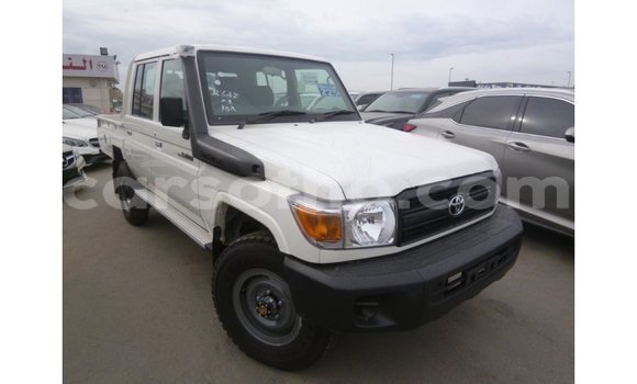 Buy Import Toyota Land Cruiser White Car in Import - Dubai in Maseru Buy Import Toyota Land Cruiser White Car in Import - Dubai in Maseru