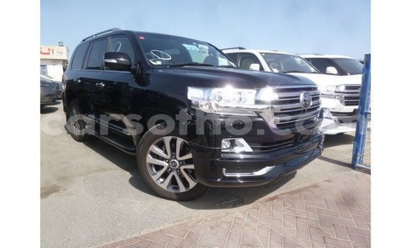 Sayi Imported Toyota Land Cruiser Black Mota in Import - Dubai a Maseru Sayi Imported Toyota Land Cruiser Black Mota in Import - Dubai a Maseru