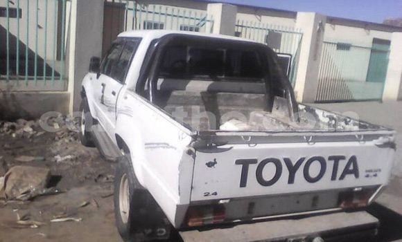 Buy Used Toyota Pickup White Car in Maseru in Maseru Buy Used Toyota Pickup White Car in Maseru in Maseru