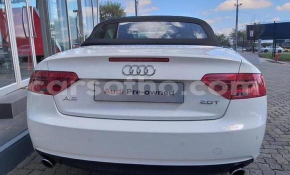 Sayi Na hannu Audi A5 White Mota in Maputsoe a Leribe Sayi Na hannu Audi A5 White Mota in Maputsoe a Leribe