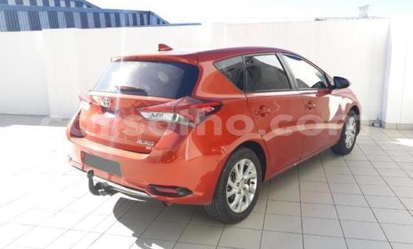 Acheter Occasion Voiture Toyota Auris Rouge à Hlotse, Leribe Acheter Occasion Voiture Toyota Auris Rouge à Hlotse, Leribe
