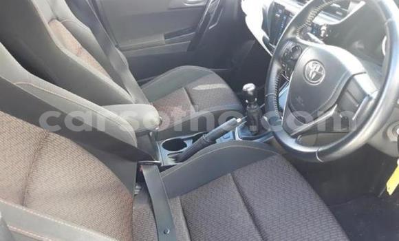Acheter Occasion Voiture Toyota Auris Rouge à Hlotse, Leribe Acheter Occasion Voiture Toyota Auris Rouge à Hlotse, Leribe