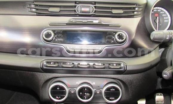 Acheter Occasion Voiture Alfa Romeo Giulietta Bleu à Maputsoa, Leribe Acheter Occasion Voiture Alfa Romeo Giulietta Bleu à Maputsoa, Leribe