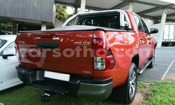 Sayi Imported Toyota Hilux Red Mota in Mafeteng a Mafeteng Sayi Imported Toyota Hilux Red Mota in Mafeteng a Mafeteng