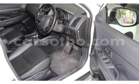 Sayi Na hannu Mitsubishi ASX White Mota in Roma a Maseru Sayi Na hannu Mitsubishi ASX White Mota in Roma a Maseru
