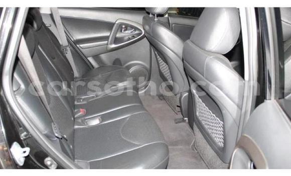 Sayi Na hannu Toyota RAV4 Black Mota in Teyateyaneng a Berea Sayi Na hannu Toyota RAV4 Black Mota in Teyateyaneng a Berea