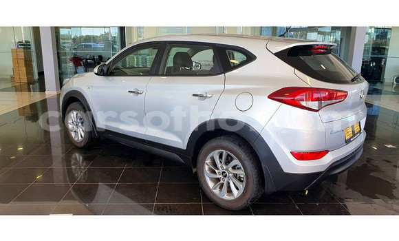 Sayi Na hannu Hyundai Tucson White Mota in Maseru a Maseru Sayi Na hannu Hyundai Tucson White Mota in Maseru a Maseru